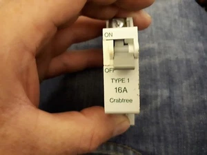 Crabtree SB6000 M6 tipo 1 16A MCB - Imagen 1 de 2