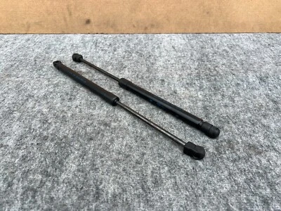 INFINITI Q50 Q60 2014-2023 FABRICANTE DE EQUIPAMENTO ORIGINAL CONJUNTO DE APOIO DE SUSPENSÃO CAPÔ ESQUERDO DIREITO (PAR) - Imagem 1 de 4