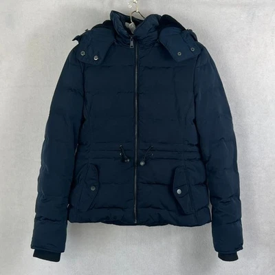 Chaqueta de plumón Zara para mujer pequeña negra acolchada rellena de plumas cremallera Foto 1 de 4