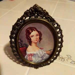 Vintage Stamped ITALY Ornate Metal Brass Oval Framed Portrait 5"×4" - Picture 1 of 5