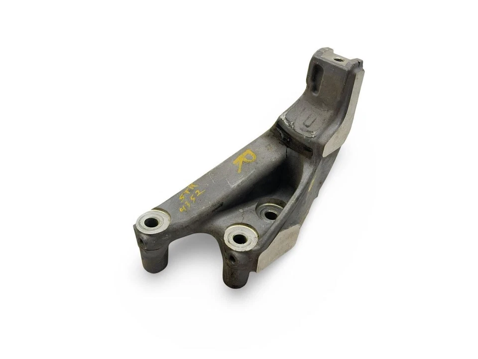 RH ENGINE MOUNTING BRACKET 3.5L V6 2011-2016 HONDA ODYSSEY 29275 - Image 1 of 4