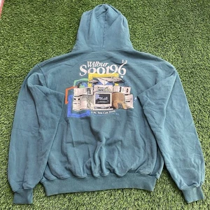 Wilbur Soot 96' kleiner grüner Kapuzenpullover für Herren PC You Can Trust Computer Lovejoy Musik - Bild 1 von 15