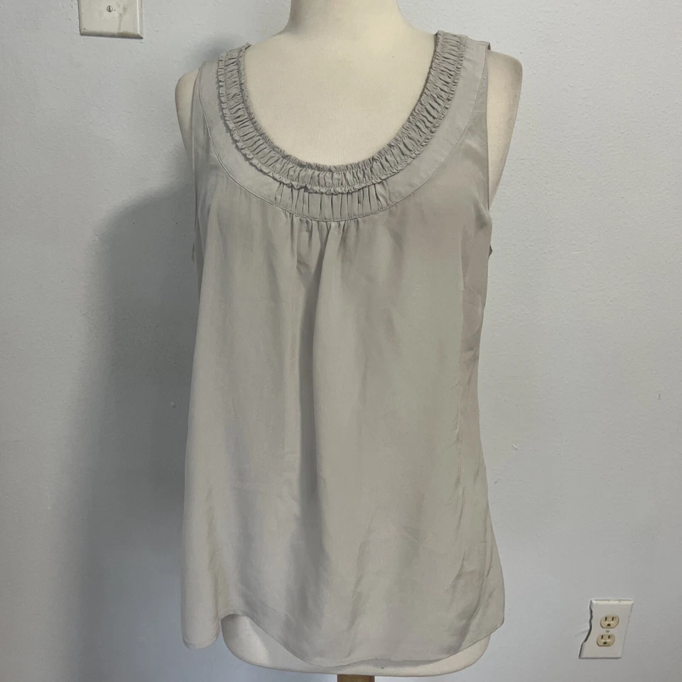 Halogen Top Womens Medium Silk Sleeveless Pleated Gray Blouse - Image 1 of 4