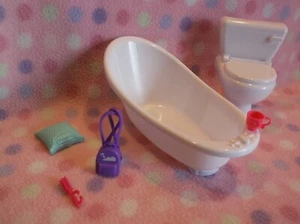Barbie Dollhouse Bathroom Toilet Bathtub Cup Hair Brush Backpack Accessory New! - Picture 1 of 2
