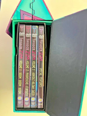 Invader Zim Premium DVD Collectors Box (7 Desk Set with Gir figurine) See Pics - Image 1 of 4