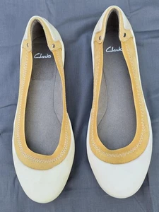 CLARKS LADIES' FLAT SHOES (PUMPS) . SUEDE . YELLOW/WHITE. SIZE: UK 5.5D. NEW. - Picture 1 of 15