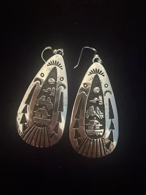 Pendientes Richard Singer Navajo Plata Esterlina Cuentacuentos Gancho Francés Foto 1 de 4
