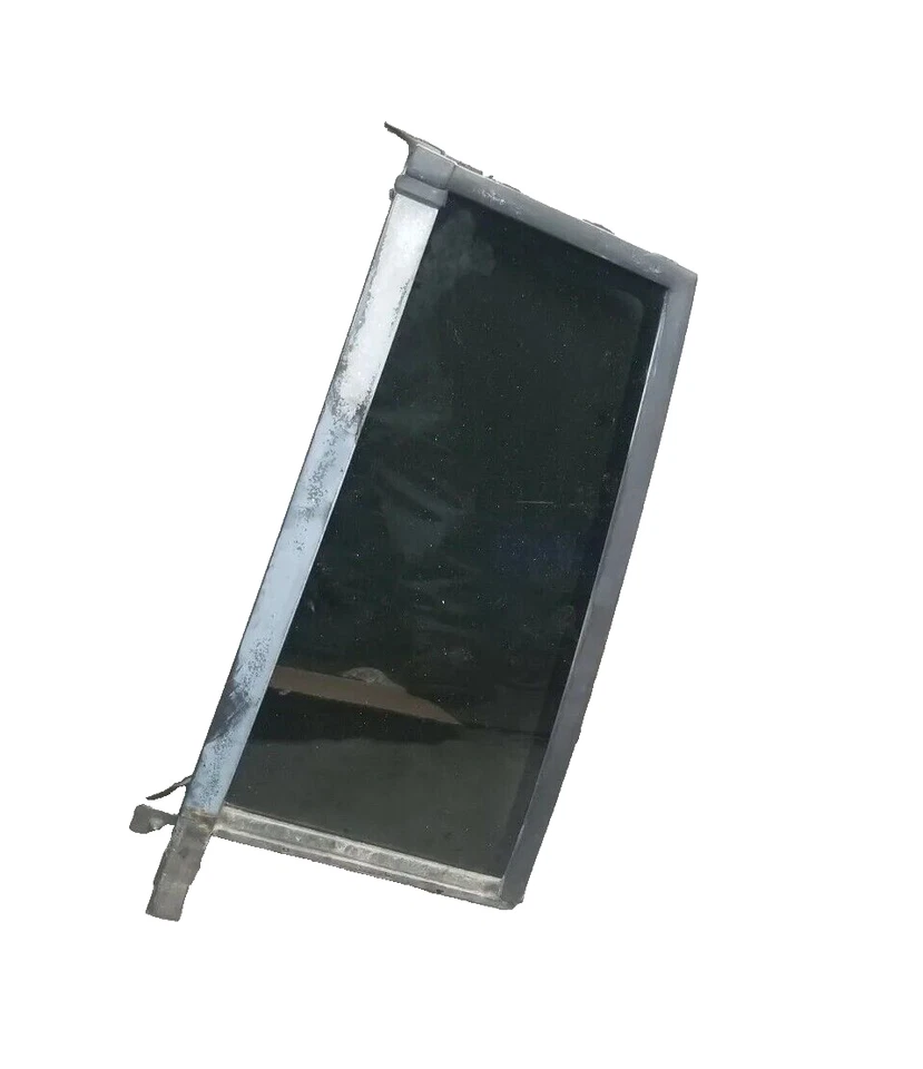 93-98 Jeep Grand Cherokee ZJ Left Rear Vent Window Drivers Side - Image 1 of 1