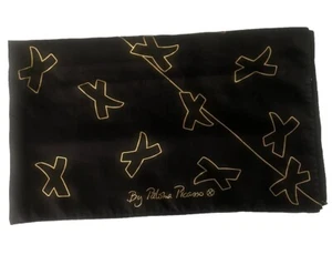 Bufanda sedosa vintage Paloma Picasso Kisses 35" negra, dorada diseño X por todas partes - Imagen 1 de 7