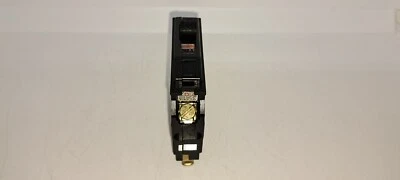 SQUARE D QO120 1 Pole 20 Amp 120/240V Circuit Breaker - Image 1 of 4