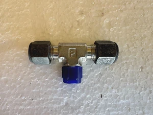 Parker Hannifin Rohrverbinder 442SBZSS -- 1/4" KOMP X 1/4" KOMP LAUF, 1/8" - Bild 1 von 2