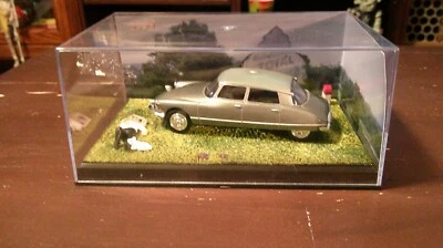 La Citroen DS 19 Pallas La Route Bleue  in Plastic Display Case  # BLK SH 4 - Image 1 of 4
