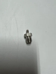 Swagelok SS-400-6-1 ZV 316SS ACCESORIO DE TUBO 1/4"" OD X 1/16"" TUBO SIN TUERCAS FERR - Imagen 1 de 3