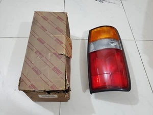 Toyota Land Cruiser FDJ80, HDJ81 80 Series Rear Tail Lamp RH Brand New Geniune - Picture 1 of 7