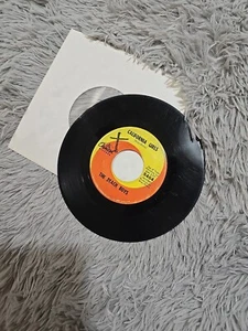 THE BEACH BOYS California Girls / Let Him Run Wild CAPITOL 5464 G+ 45 7" 1965 - Picture 1 of 3