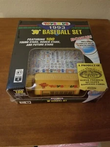 Toys 'R' Us Topps Baseball Factory sigillato 1993 set 100 carte e 12 foto master. - Foto 1 di 1