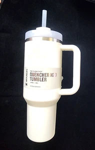 NEU Limited Edition Stanley Becher 40oz Brillantweiß - Bild 1 von 9