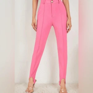 NWT Nocturne Women’s Pink High Waisted Stirrup Leggings - Size XS - 2/4 - Picture 1 of 11