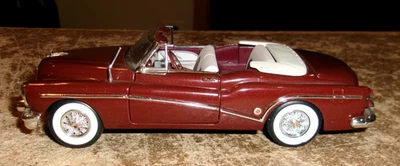 Coche convertible Buick Skylark 1953 firma 1/32 en buen estado usado Foto 1 de 4