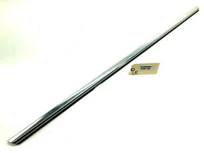 Mercedes-Benz CLS550 2012-2018 moldura de ventana de puerta trasera del conductor izquierdo OEM cromada. Foto 1 de 4