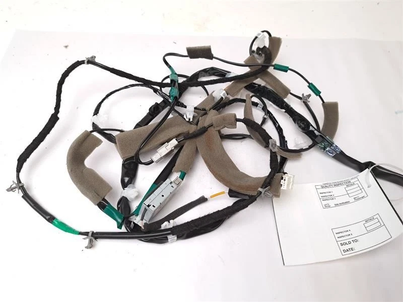 Arnés de cableado de lámpara de habitación para Nissan Sentra 2013 - 2019 Foto 1 de 4