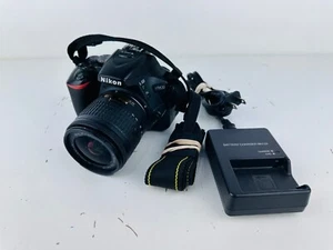 Nikon D5600 24.2 MP With Kit Lense 18-55mm 1:3.5-5.6G DSLR Camera with Charger - Picture 1 of 5
