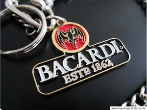 2x BACARDI SCHLÜSSELKETTE SCHLÜSSELANHÄNGER ANHÄNGER KETTE REKLAME BAR RUM - Bild 1 von 1