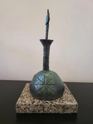 БРОНЗОВАЯ СКУЛЬПТУРА JOAN MIRO «АБСТРАКТНЫЕ ЗВЕЗДЫ Я» ПОДПИСАННАЯ И ПРОНУМЕРОВАННАЯ - Изображение 1 из 4