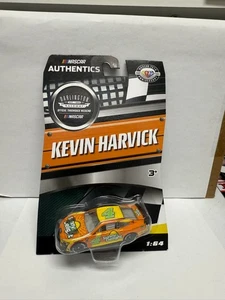 2023 NASCAR Authentics Kevin Harvick Darlington Throwback 1:64 Diecast - Picture 1 of 2