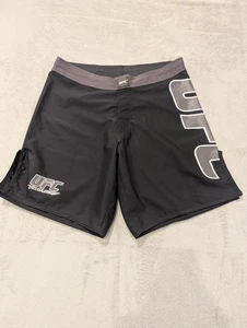 UFC Ultimate Fighting Championship MMA Shorts Size 34 Grey, Black, And White - Picture 1 of 8