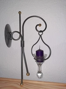 Kerzenhalter für die Wand aus Metall mit Glaseinsatz - Bild 1 von 5