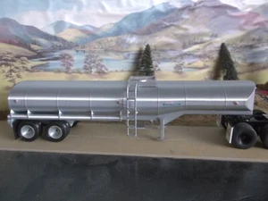 Tanker Trailer to suit IXO TR100 Mack R - Convoy Rubber Duck Truck - 1/43 Scale - Picture 1 of 11