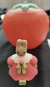 Sanrio Strawberry Friends 🧸MARON CREAM - Gacha/ Gashapon Capsule Toy 🧸 Japan - Picture 1 of 3