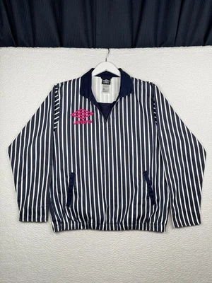 Camisa perforadora de manga larga Umbro para hombre azul marino blanco a rayas - logotipo rosa - mediana Foto 1 de 4