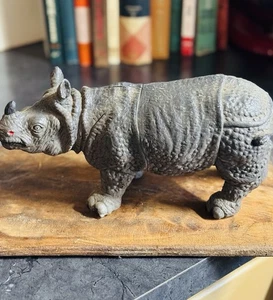Figura de acción vintage de rinoceronte negro rinoceronte estatua africana 1994 juguete zoológico - Imagen 1 de 7