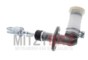 Clutch Master Cylinder Fluid Bottle for Mitsubishi PAJERO SHOGUN L049G 2.5TD - Picture 1 of 6