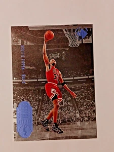 1996-97 Upper Deck Aerial Artists #42, Scottie Pippen - Picture 1 of 2