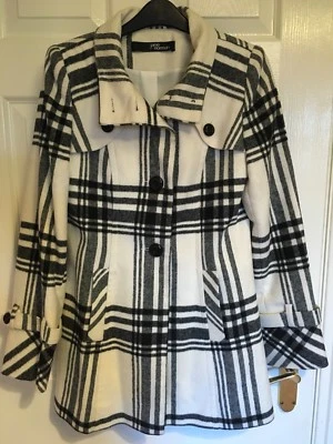 *NUNCA USADO* JANE NORMAN Abrigo efecto capa negra/blanca cuello embudo a cuadros talla 12  Foto 1 de 4