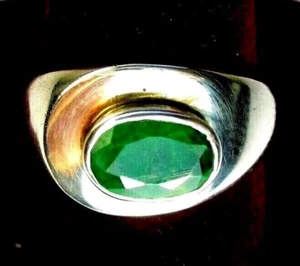 Beautiful925 St. Silver Ring, With 1.25 Ct. 9x6 mm Oval Emerald, Size T 1/2 - Picture 1 of 5