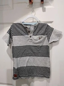 Tu Boys T-Shirt Aged 5yrs - Picture 1 of 2