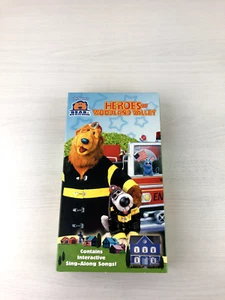 VHS (2003) - Bear in the Big Blue House - Heroes of Woodland Valley - RARE - Imagen 1 de 4