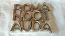 LETTERE IN BRONZO CM 6 ROMANO CLAUDIA