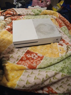 Microsoft Xbox One S White Home Console - Image 1 of 4