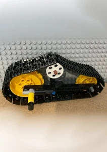 LEGO Technic Link Tread Wide with 2 Pin Hole Tank Track Bundle 88323 - Picture 1 of 2