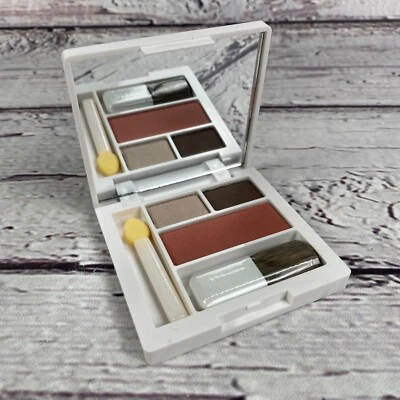 Clinique All About Shadow Duo 02 Jenna's Essentials & Powder Blusher 06 Fig - Image 1 of 4