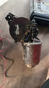 Toyota Corolla ke35/30 Wiper Motor - Picture 1 of 1