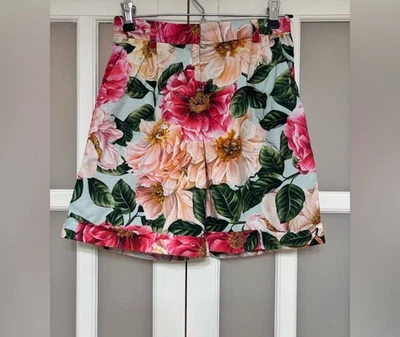 Dolce & Gabbana Girls Floral Shorts Size 11/12 (144–156 cm)Pink Peony | Designer - Image 1 of 4