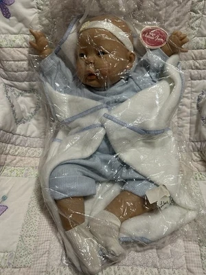 MUÑECA ANTONIO JUAN DESCONTINUADA/VENDIDA 22" NUEVA Foto 1 de 4