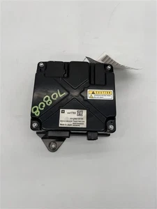 21-24 CHEVY TAHOE AC & DC POWER CONVERTER 84981765 OEM - Imagen 1 de 2