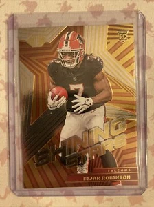 2023 PANINI ILLUSIONS #17 BIJAN ROBINSON ROOKIE SHINING STARS ATLANTA FALCONS RC - Picture 1 of 2